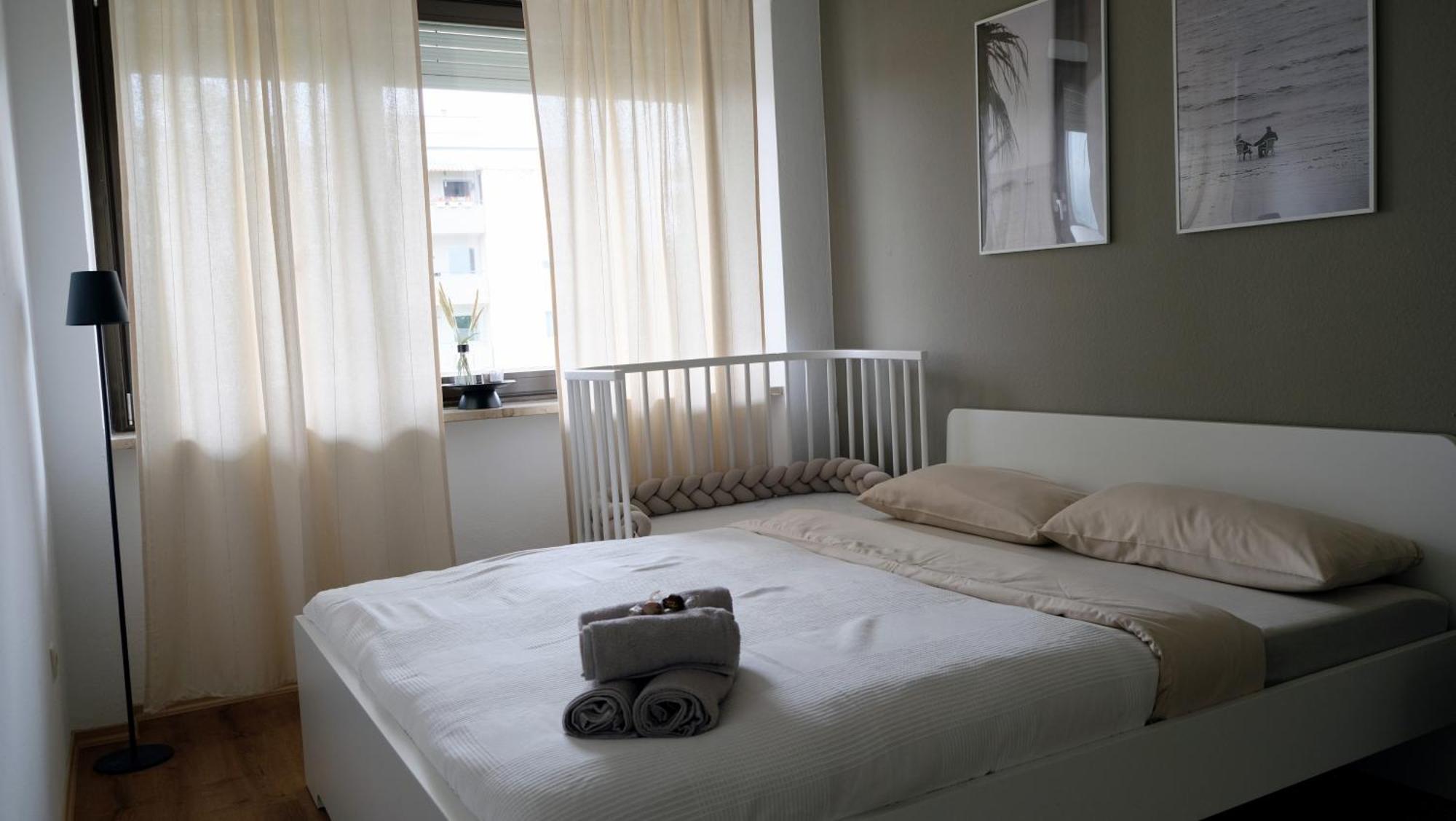 金茨堡Casa Luxe - 120Qm - Zentral - Familienfreundlich - Parkplatz - 5Km Zum Legoland公寓 外观 照片